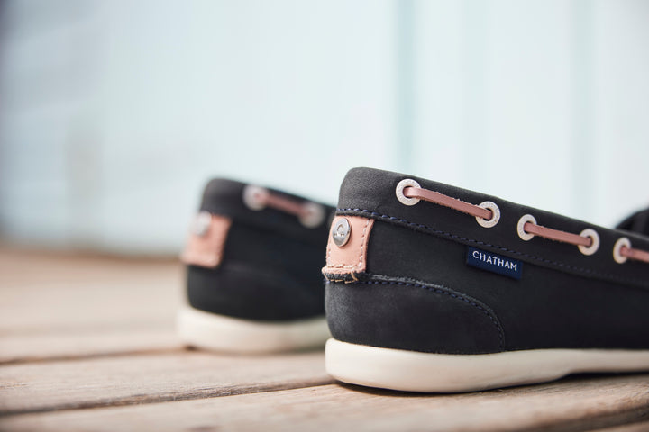 Chatham Women's Payar Leather Boat Shoe Navy/Pink