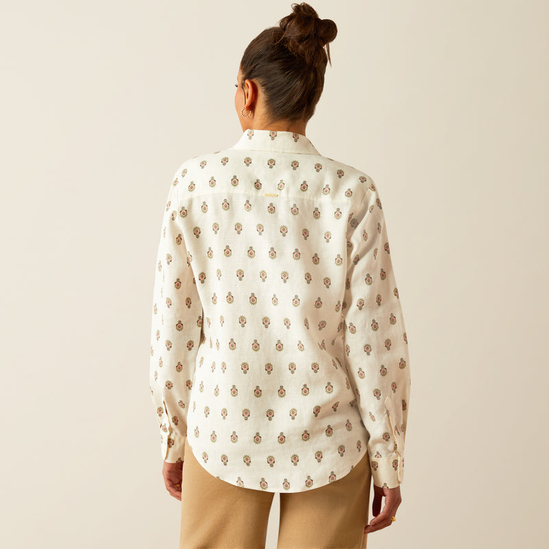Ariat Women's Pocklington Blouse in Echoing Motif