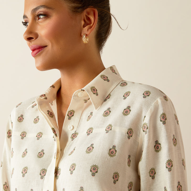 Ariat Women's Pocklington Blouse in Echoing Motif