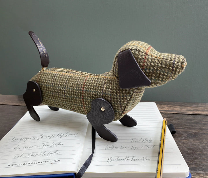 Barkworth Reeve Sausage Dog Zipped Case