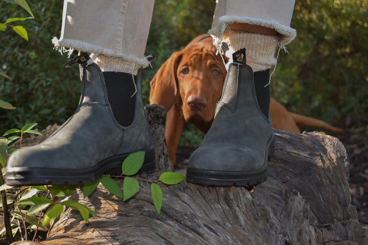 Blundstone #587 Chelsea Boot Rustic Black Leather