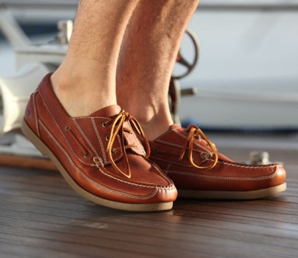 Chatham Rockwell G" Leather Wide Fit Boat Shoes in Smooth Chestnut coloured leathers