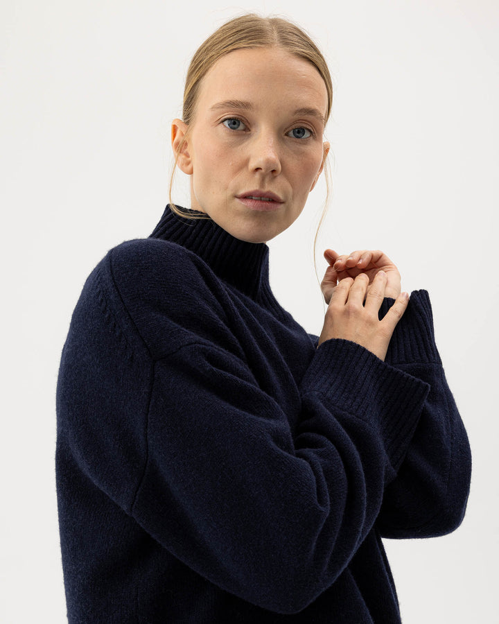 Holebrook Margot Turtle Top Navy