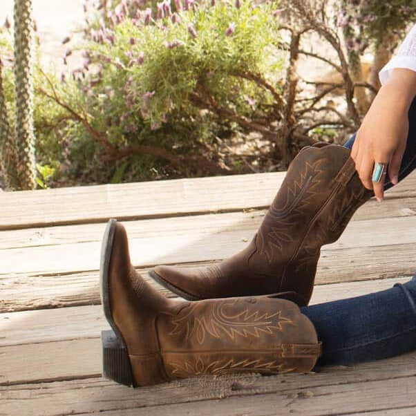 Ariat Heritage Womens Western R Toe Distressed Brown Leather Boots