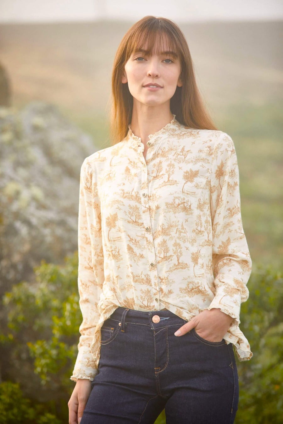 Ariat Womens Clarion Blouse - Toile - Antique cream with ginger tan design