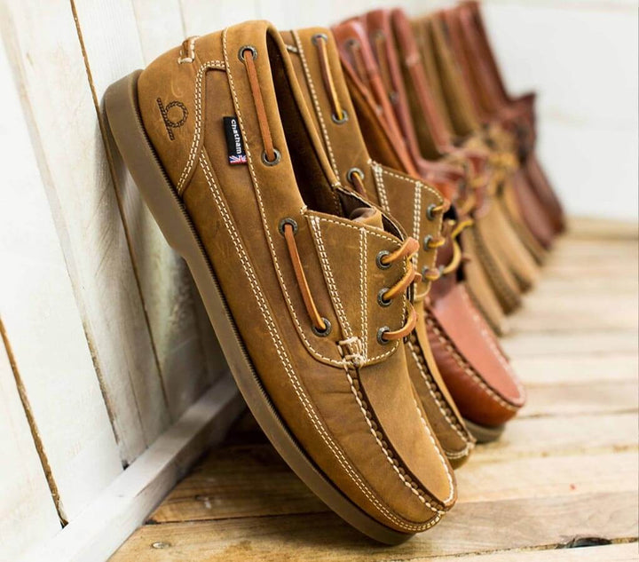 Chatham Men's Wide Fit Rockwell G2 Nubuck Leather Boat shoes colour walnut